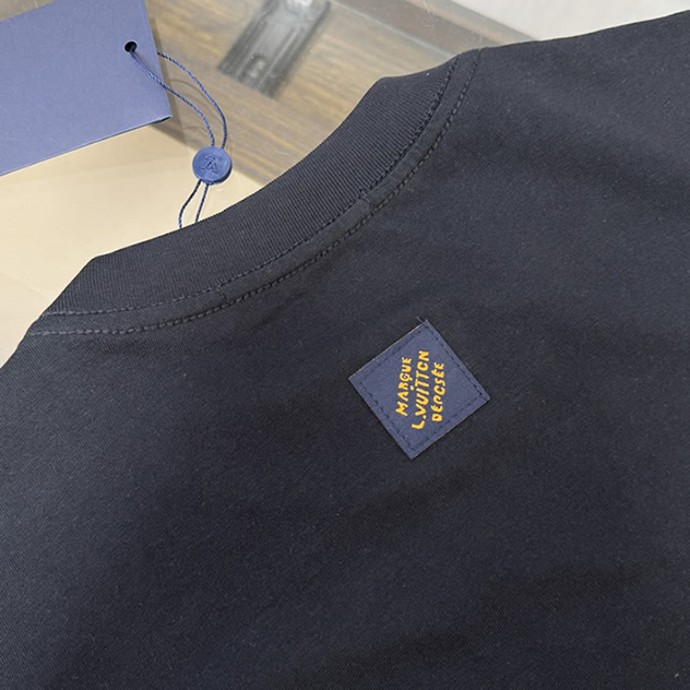 ルイ・ヴィトン フラッグ グラフィック パッチ Tシャツ ブラック FS145 - 画像 (8)
