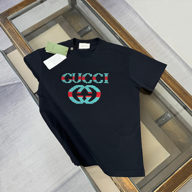グッチ インターロッキングG グラデーション プリント Tシャツ ブラック FS149