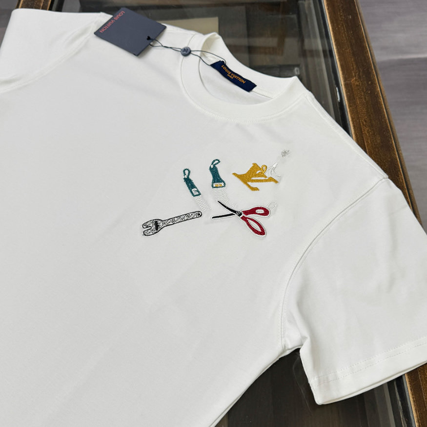 ルイ・ヴィトン ワーク ツール エンブロイダリー Tシャツ ホワイト FS154 - 画像 (2)