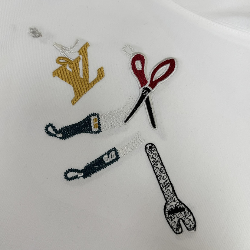ルイ・ヴィトン ワーク ツール エンブロイダリー Tシャツ ホワイト FS154 - 画像 (4)