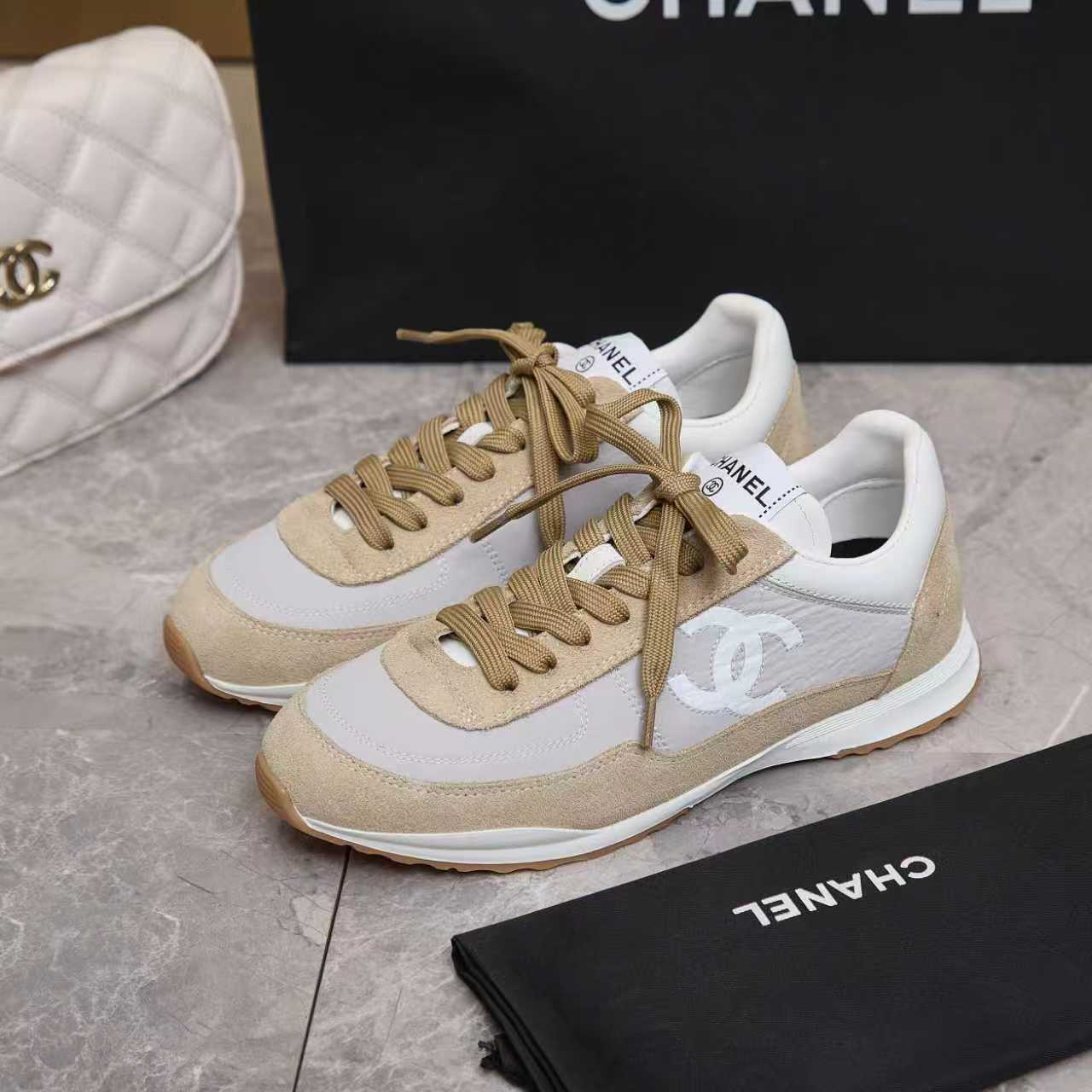 シャネル サイド CCロゴ ミックス素材 レトロ スニーカー グレー shoes168