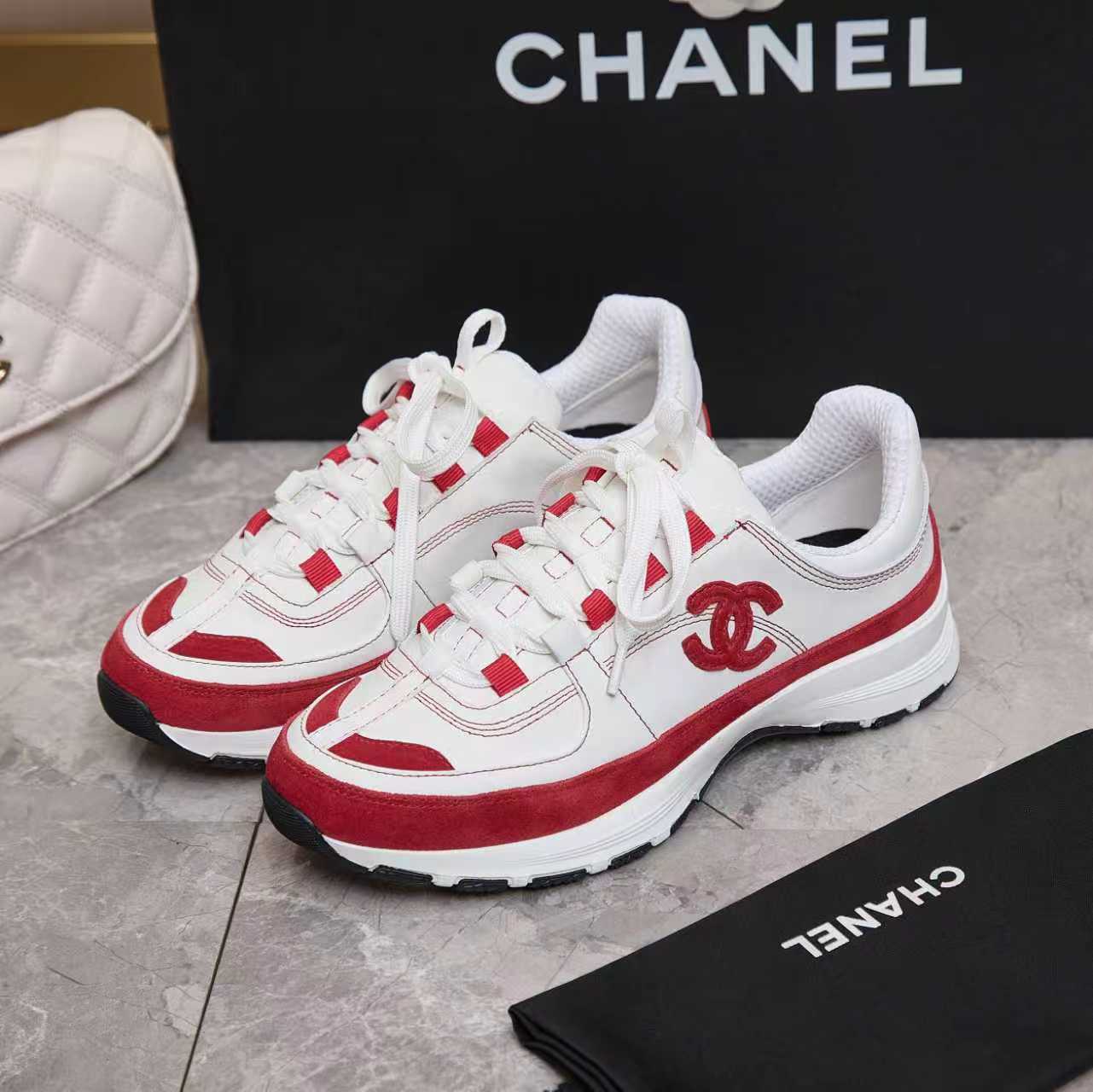シャネル サイド CCロゴ ミックス素材 レトロ スニーカー ホワイト/レッド shoes170