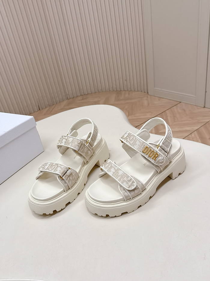 ディオール オブリーク エンブロイダリー 厚底 サンダル ベージュ shoes176