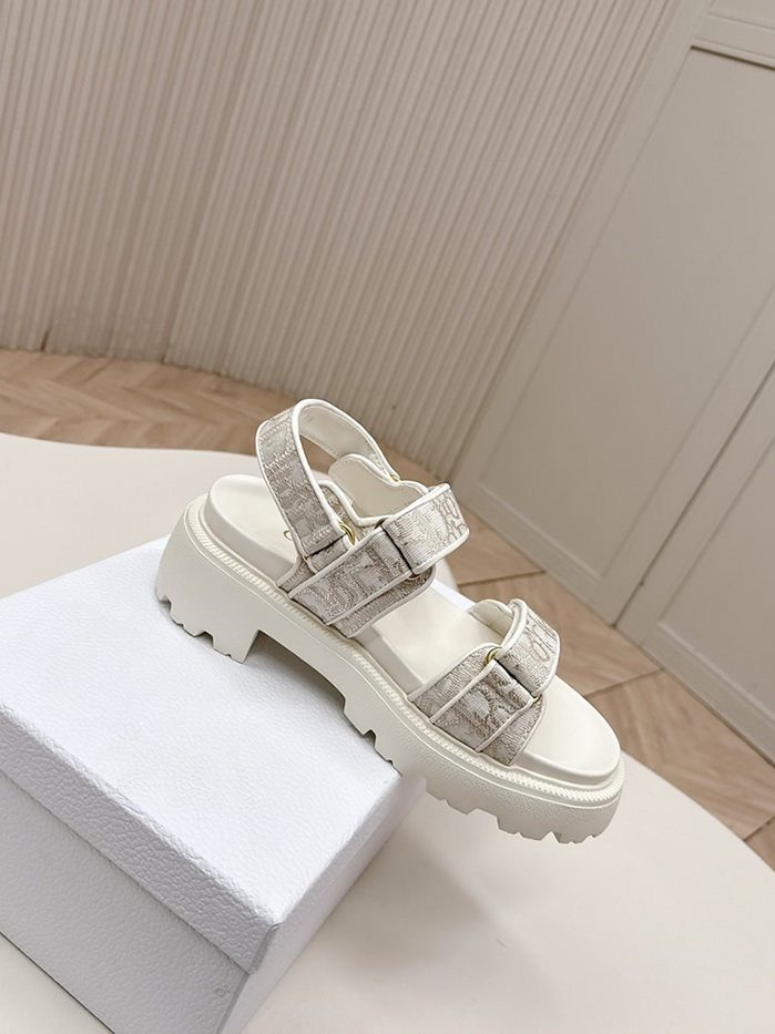 ディオール オブリーク エンブロイダリー 厚底 サンダル ベージュ shoes176 - 画像 (4)