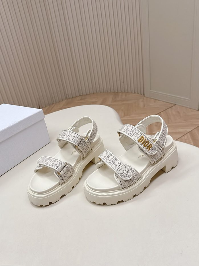 ディオール オブリーク エンブロイダリー プラットフォーム サンダル ホワイト shoes178