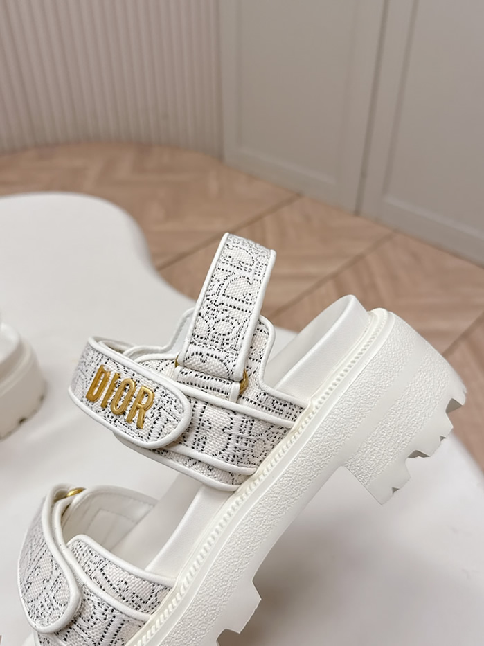 ディオール オブリーク エンブロイダリー プラットフォーム サンダル ホワイト shoes178 - 画像 (7)