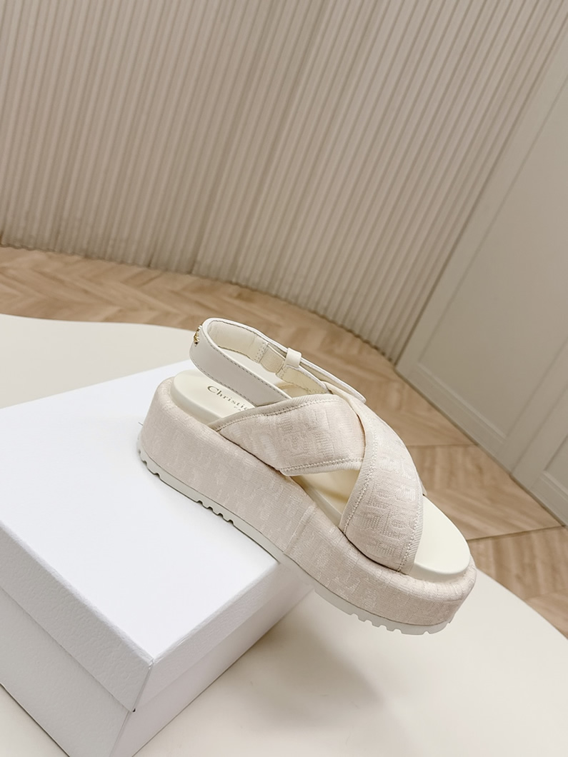 ディオール オブリーク ジャカード プラットフォーム サンダル ベージュ shoes180 - 画像 (4)