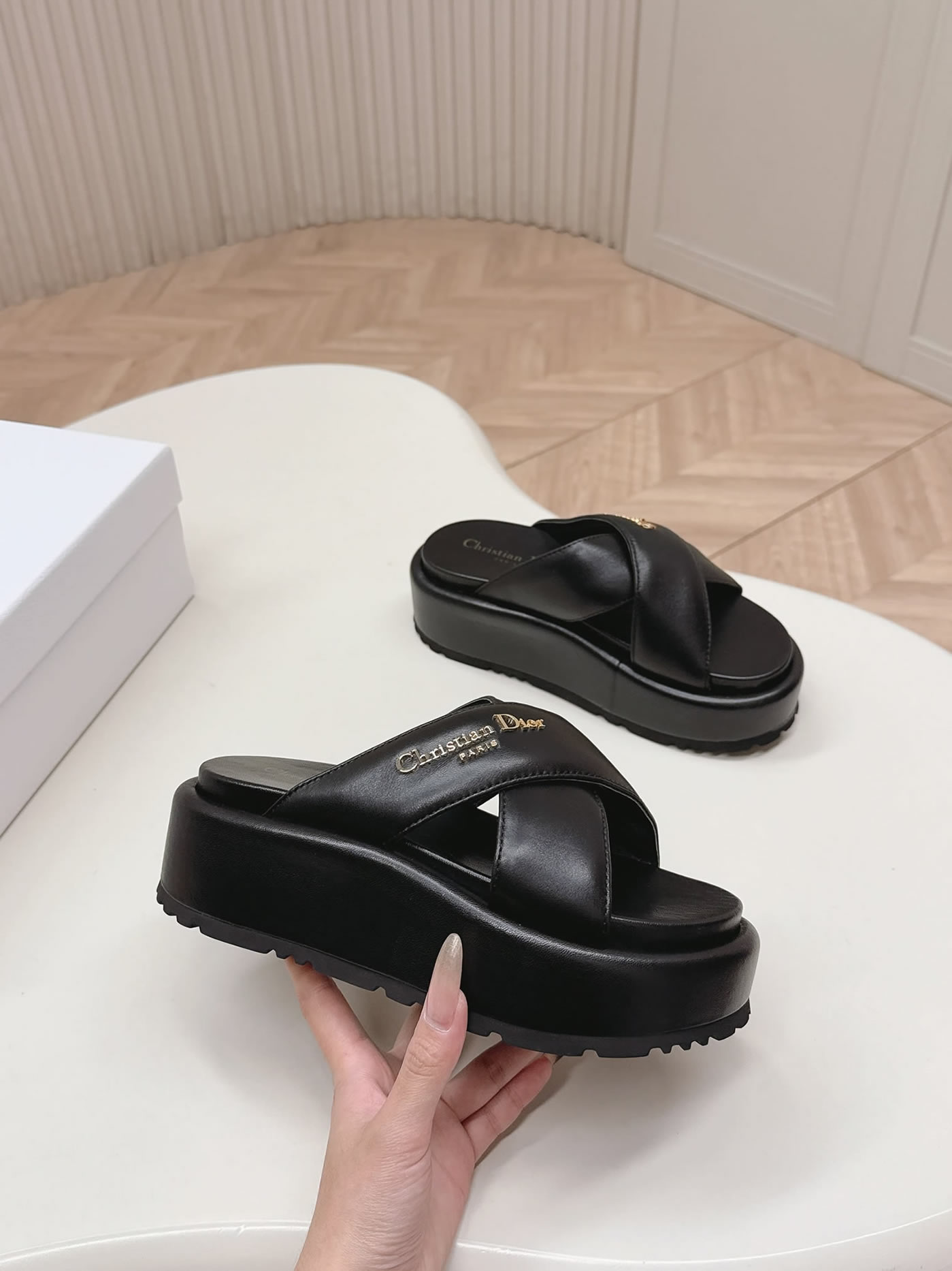 ディオール シグネチャー ラムスキン プラットフォーム ミュール ブラック shoes182 - 画像 (8)