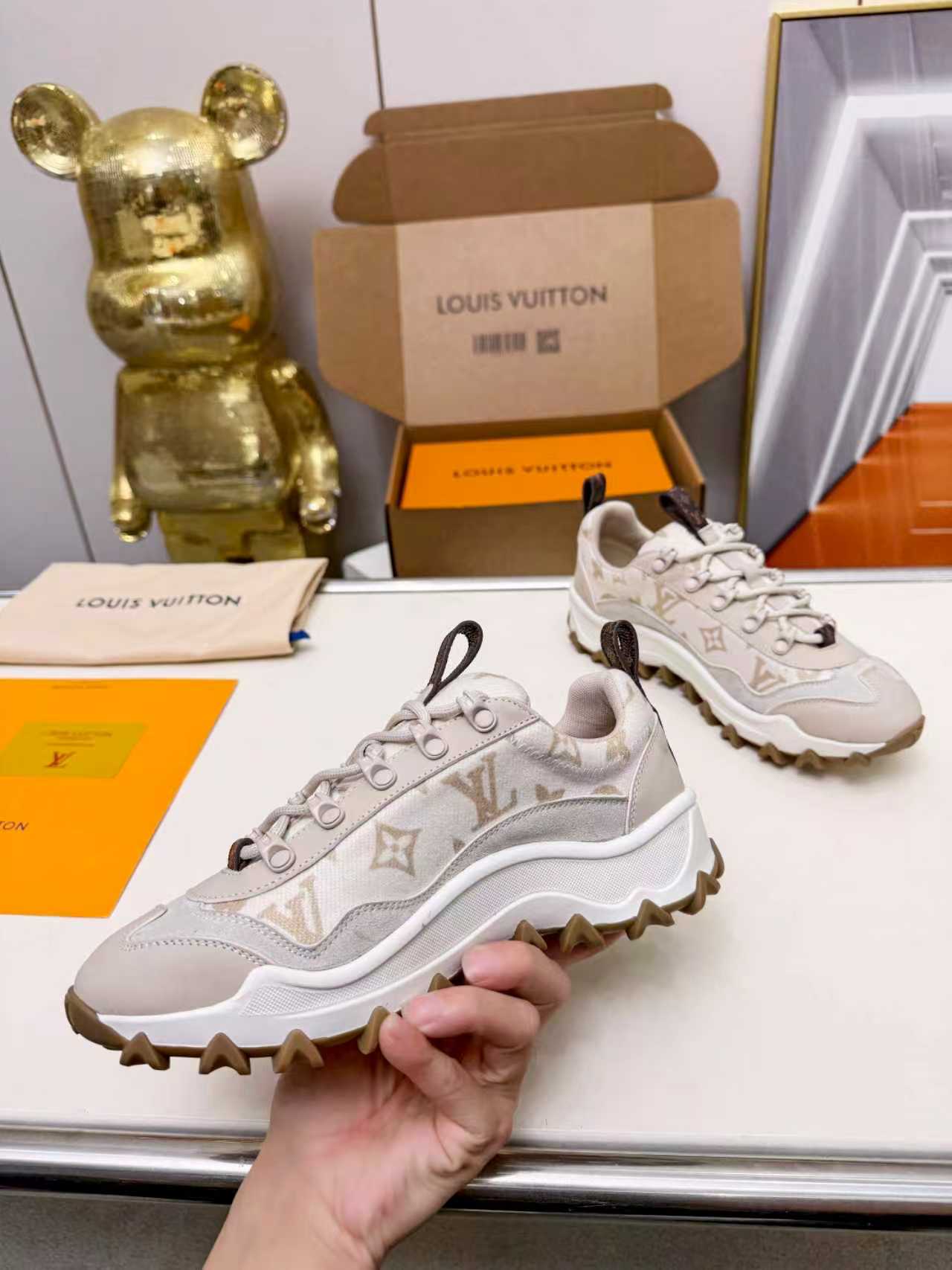 ルイ・ヴィトン LV ラッシュ ライン モノグラム キャンバス スニーカー ベージュ shoes194 - 画像 (3)
