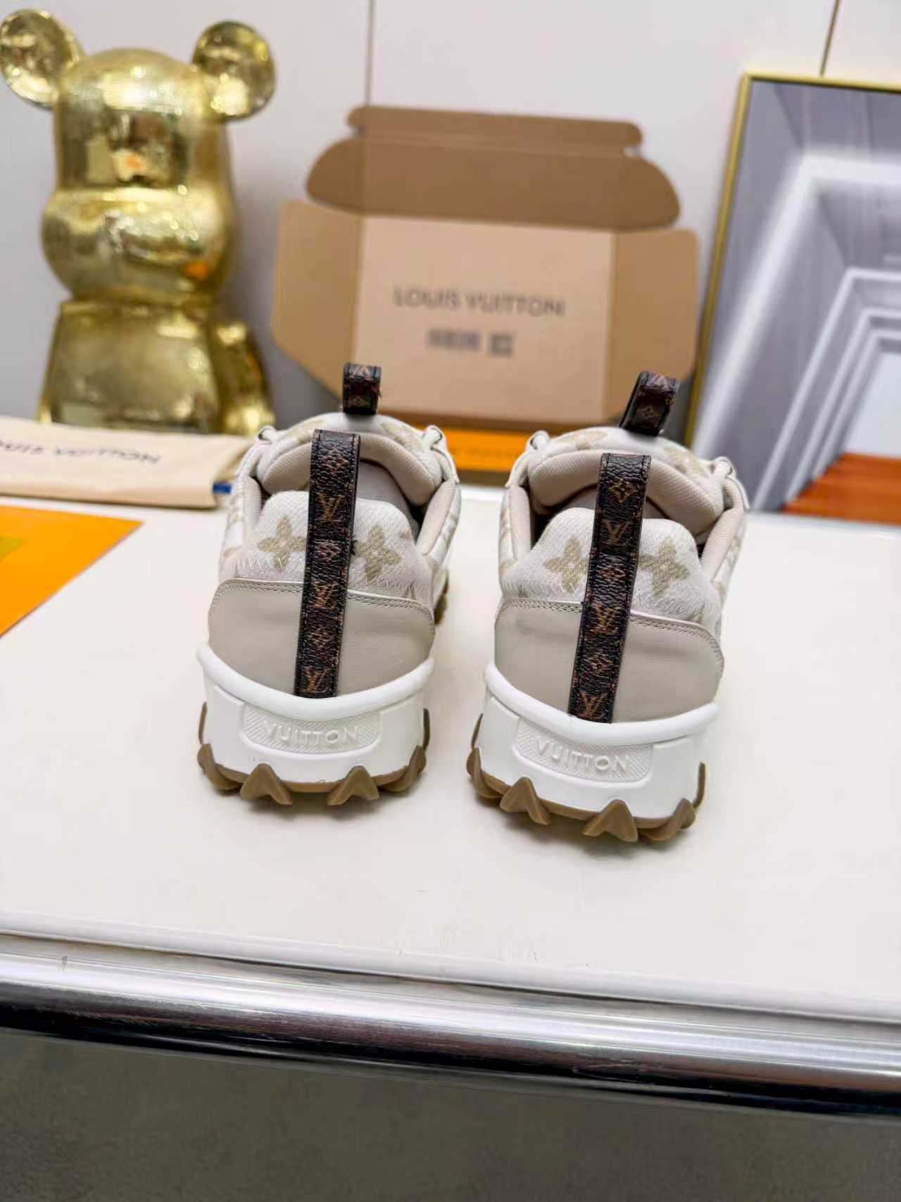 ルイ・ヴィトン LV ラッシュ ライン モノグラム キャンバス スニーカー ベージュ shoes194 - 画像 (4)