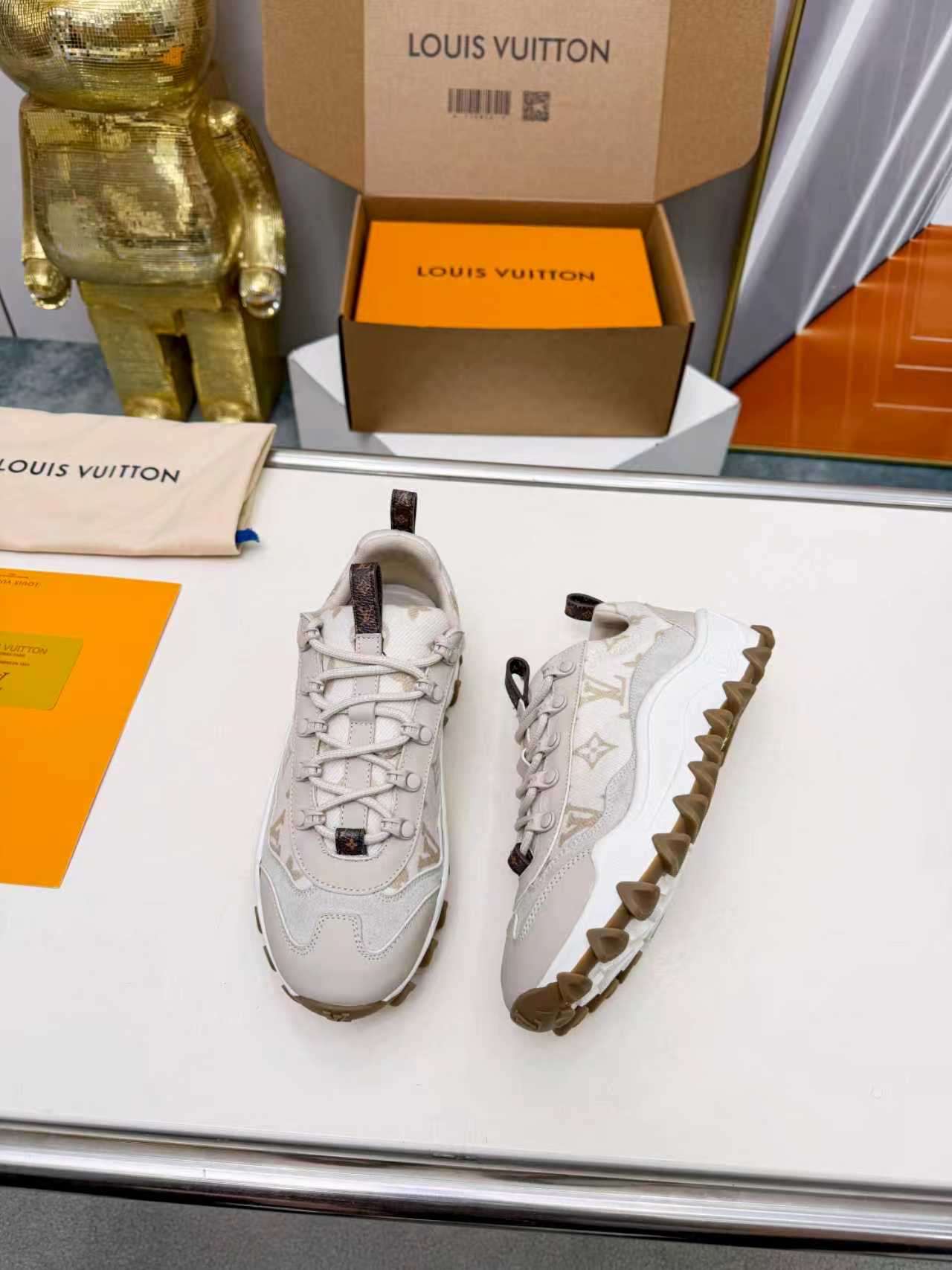 ルイ・ヴィトン LV ラッシュ ライン モノグラム キャンバス スニーカー ベージュ shoes194 - 画像 (6)