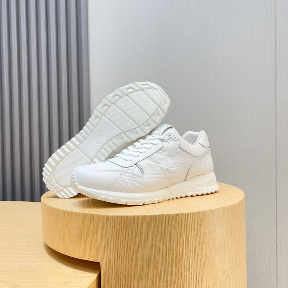 ルイ・ヴィトン ラン 55 ライン スニーカー エンボス モノグラム ブランshoes226