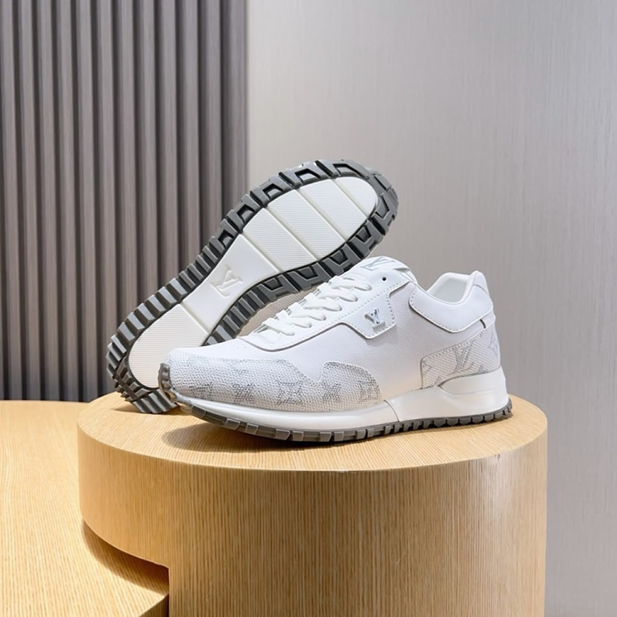 ルイ・ヴィトン ラン 55 ライン スニーカー モノグラム ブラン shoes228