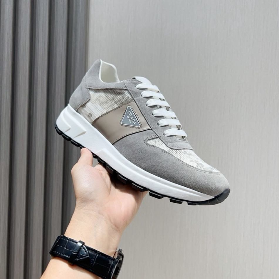 プラダ スエード レザー テクニカル ファブリック スニーカー グリ shoes243 - 画像 (3)