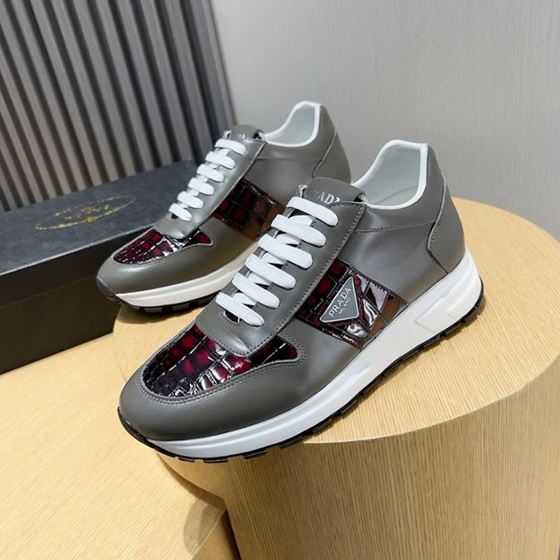 プラダ カーフレザー クロコダイル エンボス スニーカー グリ ルージュ shoes247 - 画像 (8)