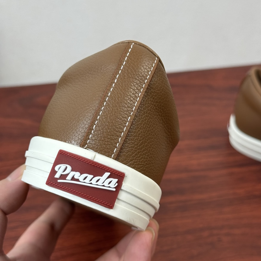 プラダ ディアスキン レザー スニーカー タバコ ステッチディテール shoes248 - 画像 (8)