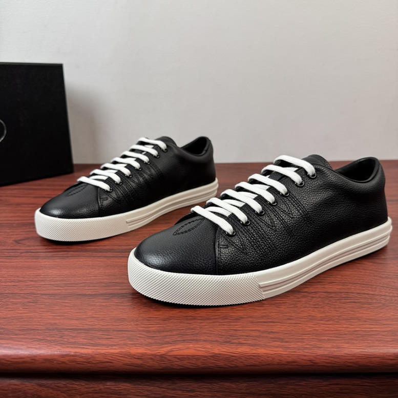 プラダ ディアスキン レザー スニーカー ノワール ステッチディテール shoes249