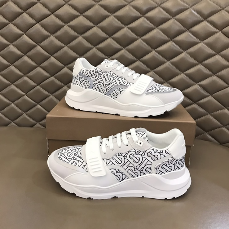 バーバリー モノグラム プリント テクニカル ギャバジン スニーカー ホワイト shoes250