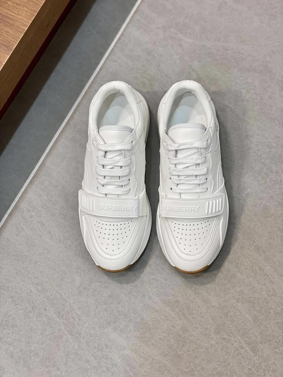 バーバリー スムース カーフレザー スニーカー ブランク パンチング shoes255 - 画像 (2)