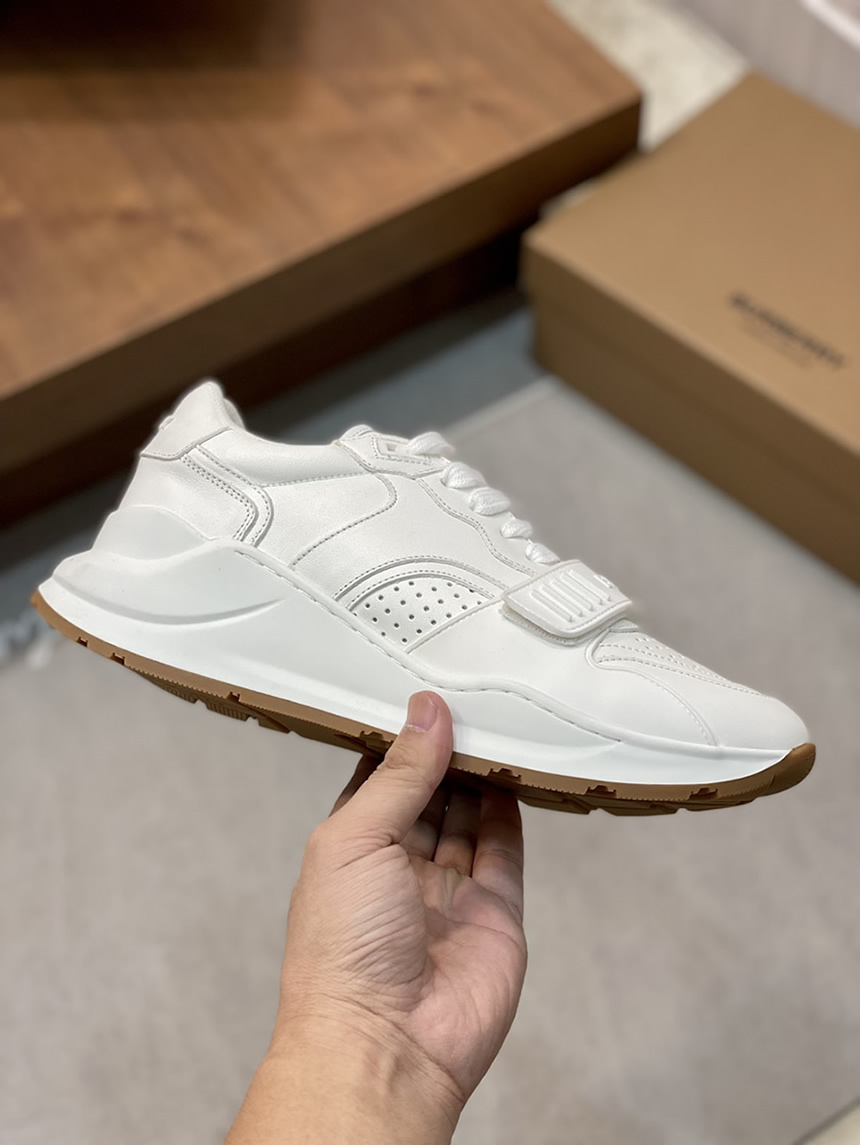 バーバリー スムース カーフレザー スニーカー ブランク パンチング shoes255 - 画像 (4)