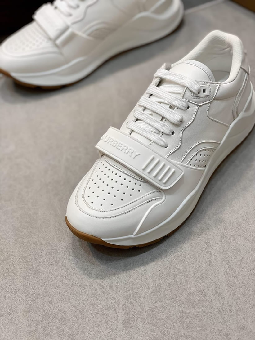バーバリー スムース カーフレザー スニーカー ブランク パンチング shoes255 - 画像 (7)