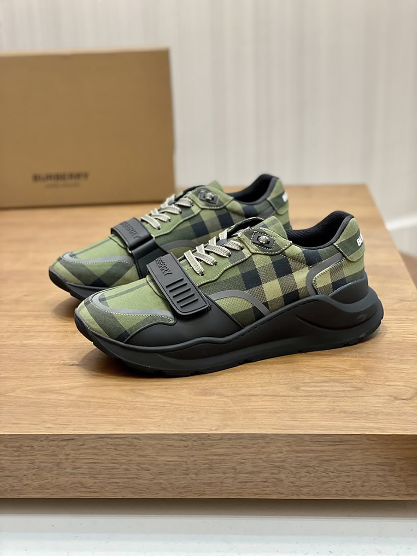 バーバリー チェック コットンキャンバス スニーカー ヴェール ノワール shoes256