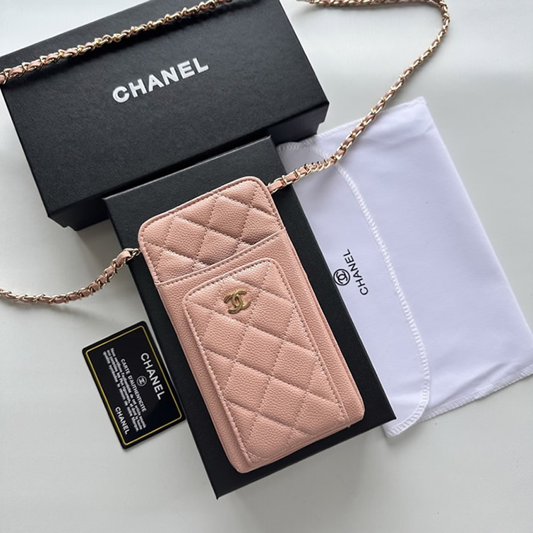 シャネル 携帯ケース クラシック マトラッセ キャビアスキン ライトピンク ゴールド金具 レディース CH50079