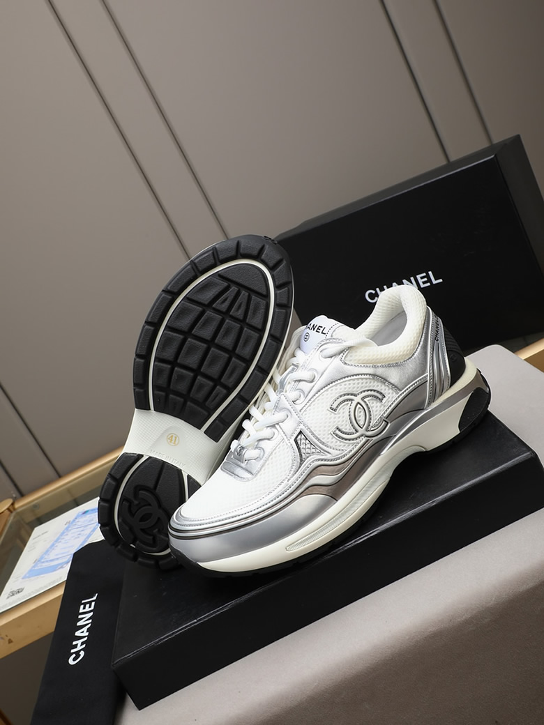 シャネル スニーカー メッシュ ラミネート ラムスキン シルバー ホワイト CCロゴ shoes294 - 画像 (3)