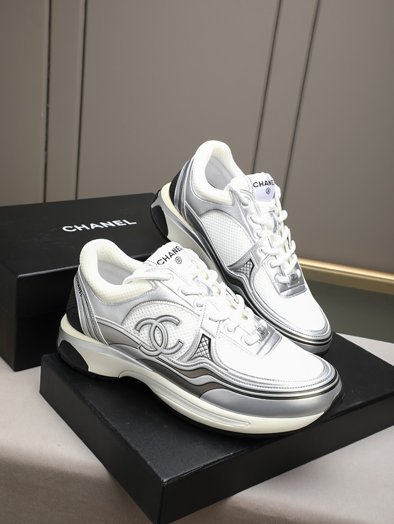 シャネル スニーカー メッシュ ラミネート ラムスキン シルバー ホワイト CCロゴ shoes294 - 画像 (4)