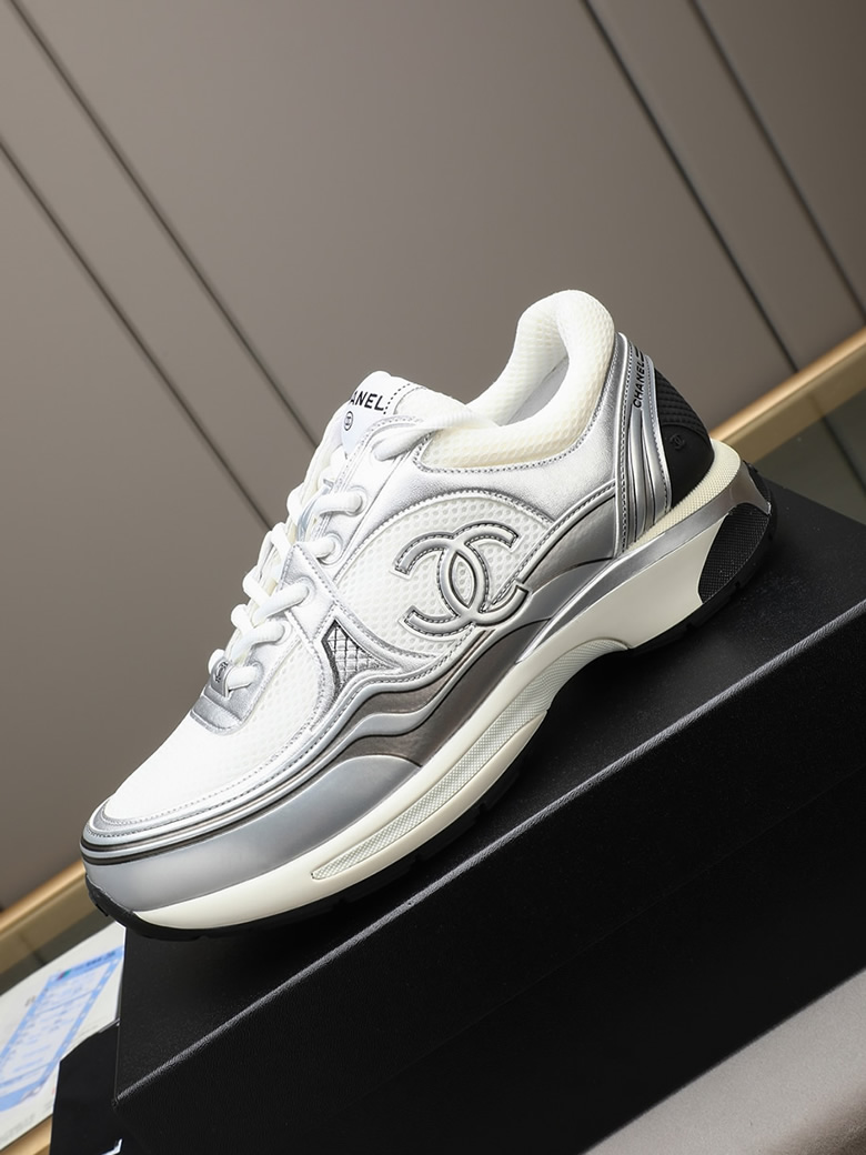 シャネル スニーカー メッシュ ラミネート ラムスキン シルバー ホワイト CCロゴ shoes294 - 画像 (6)