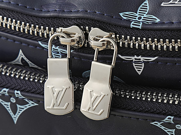 ルイヴィトン ボディバッグ モノグラム ブルー ホワイト シルバー 2WAY M28619 - 画像 (7)