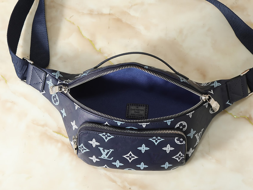 ルイヴィトン ボディバッグ モノグラム ブルー ホワイト シルバー 2WAY M28619 - 画像 (9)