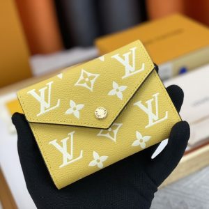 ルイヴィトン 三つ折り財布 モノグラム アンプラント イエロー ホワイト M81258
