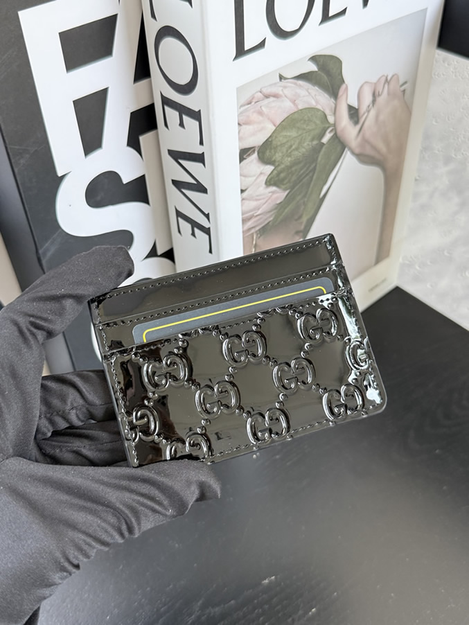 グッチ GGエンボス パテントレザー カードケース ブラック guc847205 - 画像 (4)