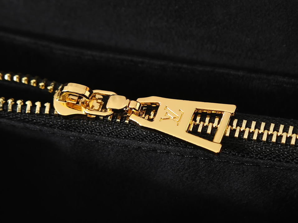ルイヴィトン モノグラム チェーンバッグ ゴールド金具 M28424 - 画像 (7)