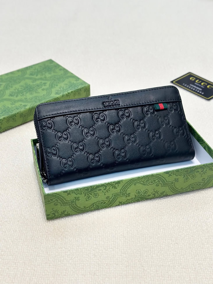 グッチ GGエンボス ラウンドファスナー長財布 ブラック guc002