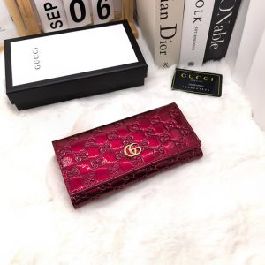 グッチ シグネチャー パテントレザー コンチネンタルウォレット 8705
