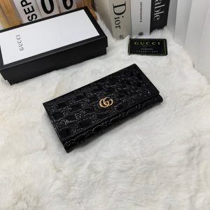 グッチ シグネチャー パテントレザー コンチネンタルウォレット 8705