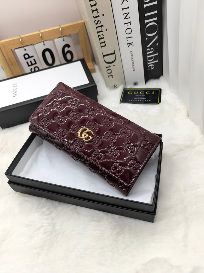 グッチ シグネチャー パテントレザー コンチネンタルウォレット 8705 - 画像 (3)