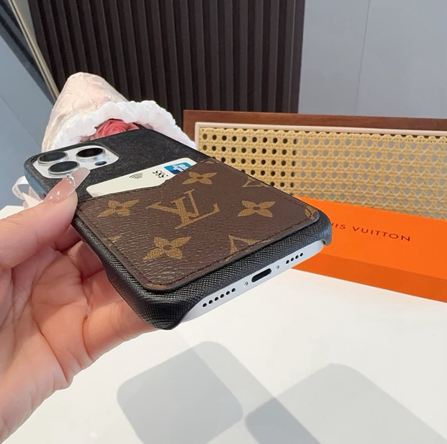 ルイ・ヴィトン iPhone用 モノグラム・キャンバス&レザー フォンケース IP043 - 画像 (3)