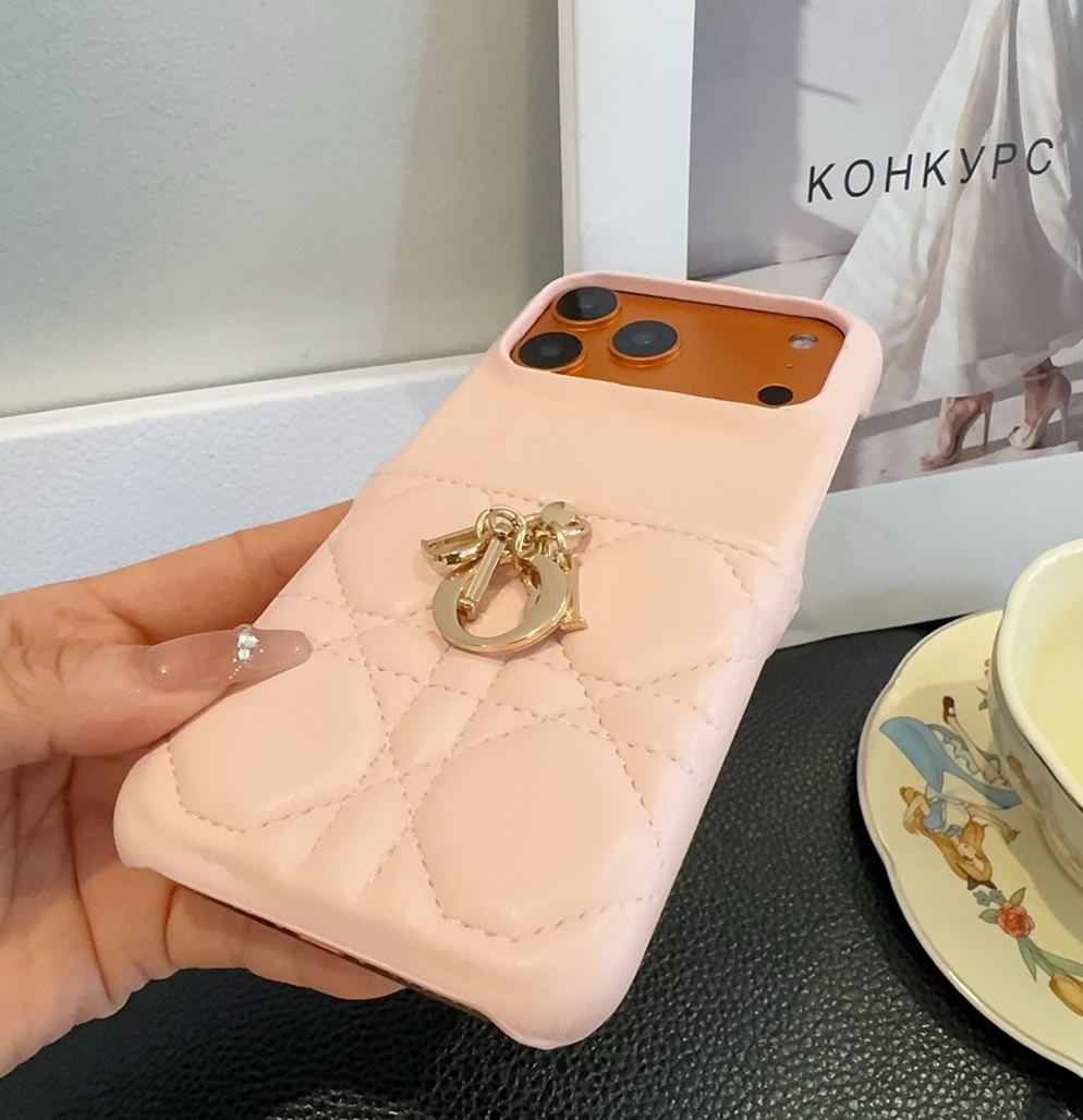 ディオール iPhone用 キルティングレザー フォンケース(ピンク) IP051 - 画像 (7)