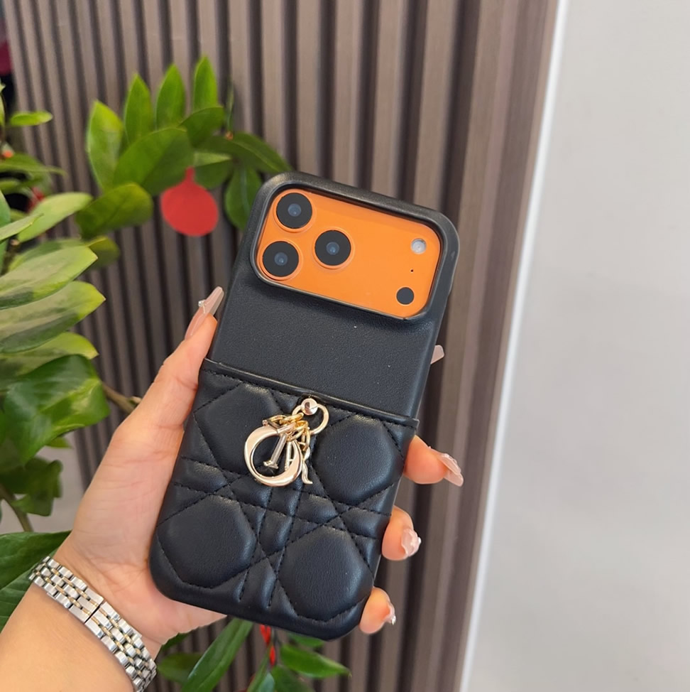 ディオール iPhone用 キルティングレザー フォンケース(ブラック) IP052 - 画像 (2)