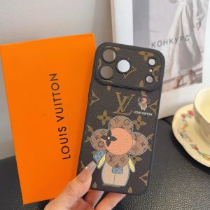 ルイ・ヴィトン iPhone用 モノグラム・キャンバス フォンケース（ヴィヴィエンヌ） IP057