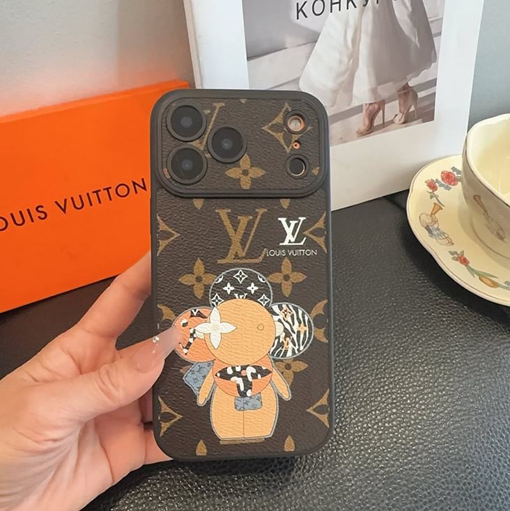 ルイ・ヴィトン iPhone用 モノグラム・キャンバス フォンケース(ヴィヴィエンヌ) IP058 - 画像 (4)