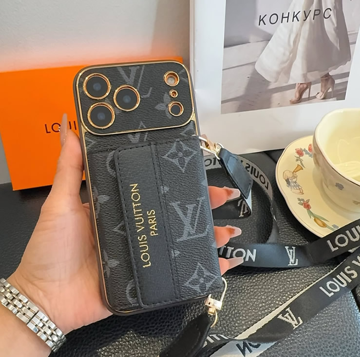 ルイ・ヴィトン iPhone用 モノグラム・エクリプス フォンケース(ストラップ付き)IP064 - 画像 (4)