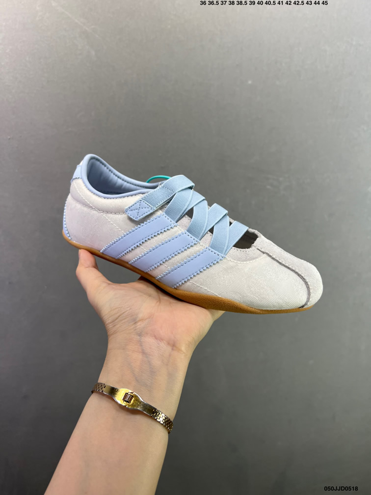 アディダス タエバド ライトブルー shoes301