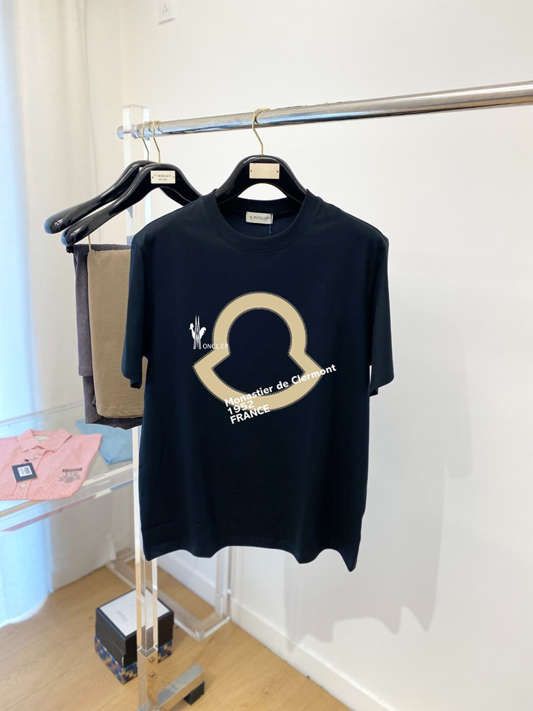 モンクレール ビッグロゴステッチ コットン Tシャツ ブラック FS200
