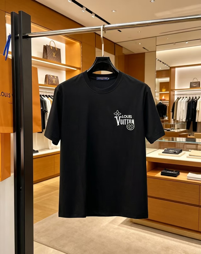 ルイ・ヴィトン モノグラム刺繍 コットン Tシャツ ブラック FS227