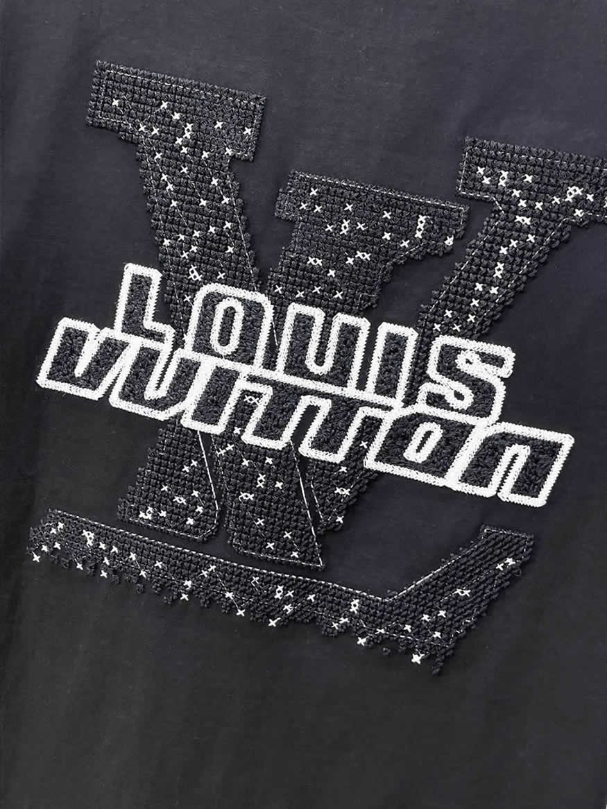 ルイ・ヴィトン 立体LVスタッズジャガード コットン Tシャツ ブラック FS255 - 画像 (6)