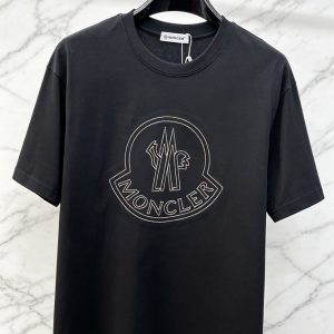 モンクレール ビッグロゴスタッズ コットン Tシャツ ブラック FS269